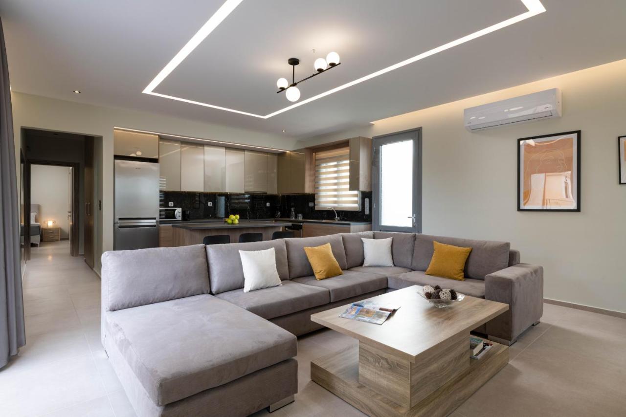 Tsatos Luxury Apartment *