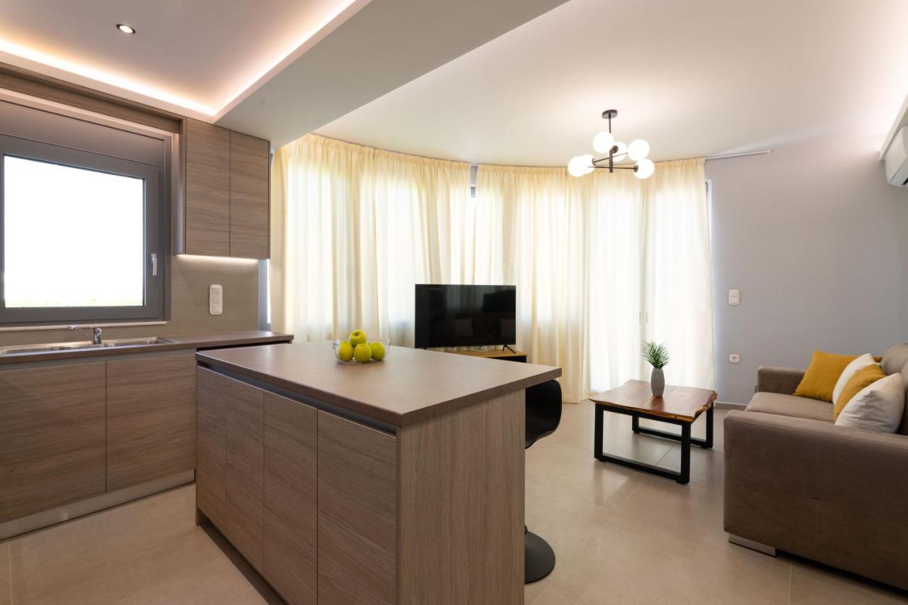 Tsatos Luxury Apartment *