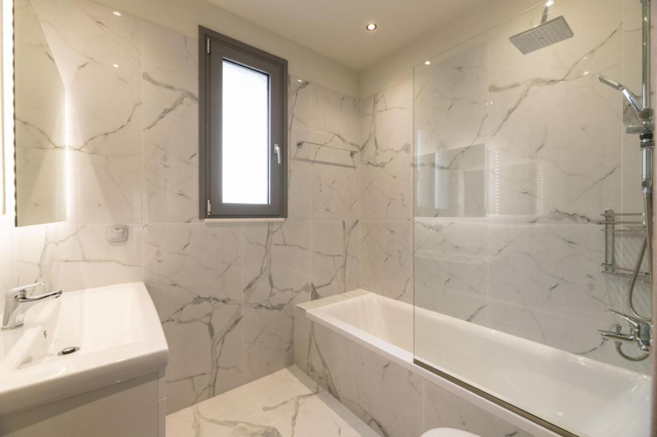 Tsatos Luxury Apartment
