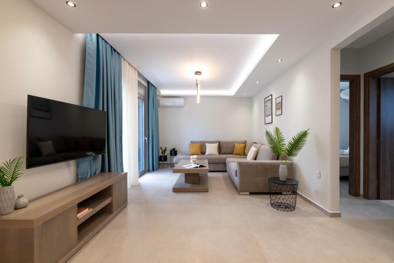 Tsatos Luxury Apartment *